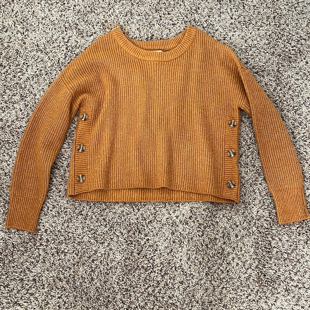 Cute sweater!